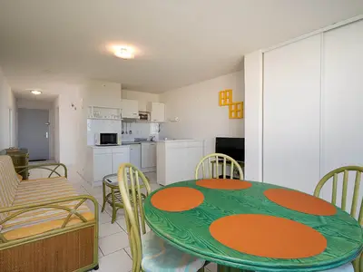 DiningRoom