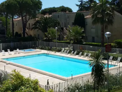 PoolOfHouse