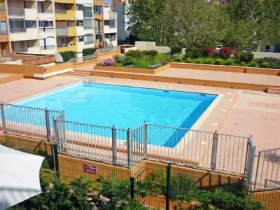PoolOfHouse