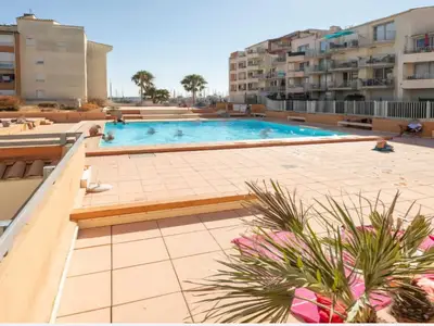 PoolOfHouse