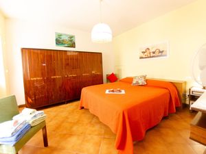 24028815-Ferienwohnung-2-Capannori-300x225-5