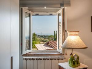 24018458-Ferienwohnung-5-Capannori-300x225-5