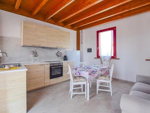 23751252-Ferienwohnung-4-Capezzano Pianore-300x225-4