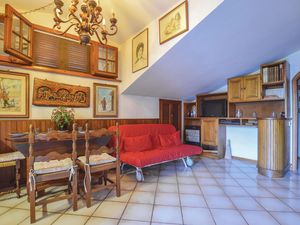 24025083-Ferienwohnung-3-Capezzano Pianore-300x225-2