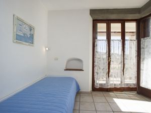 22319799-Ferienwohnung-3-Capoliveri-300x225-5