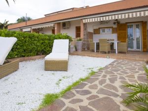 23966555-Ferienwohnung-4-Capoliveri-300x225-0