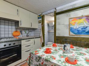 24037899-Ferienwohnung-6-Capoliveri-300x225-5