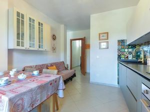 24036597-Ferienwohnung-4-Capoliveri-300x225-3