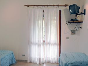 22807219-Ferienwohnung-4-Capoliveri-300x225-3