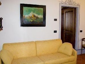 22471555-Ferienwohnung-3-Capolona-300x225-2