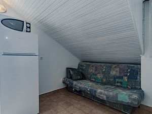 18323940-Ferienwohnung-5-Cara-300x225-4