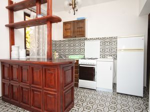 18698858-Ferienwohnung-5-Cara-300x225-3