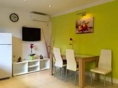 Ferienwohnung für 3 Personen in Cara 8/10