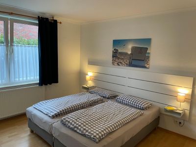 Schlafbereich. Schlafzimmer mit Boxspringbett