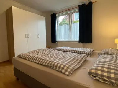Schlafbereich. Schlafzimmer mit Boxspringbett