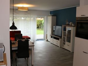 23574158-Ferienwohnung-4-Carolinensiel-300x225-4