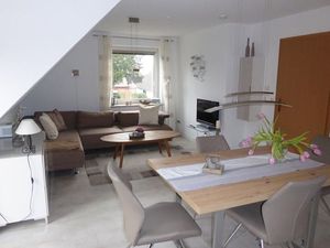 23465993-Ferienwohnung-4-Carolinensiel-300x225-0