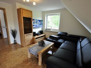 23466047-Ferienwohnung-4-Carolinensiel-300x225-3