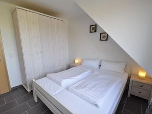 23466108-Ferienwohnung-4-Carolinensiel-300x225-5