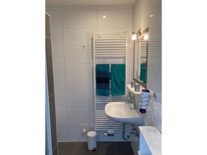 23989152-Ferienwohnung-4-Carolinensiel-300x225-5