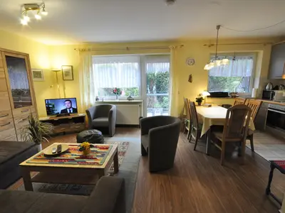 Ferienwohnung für 3 Personen (60 m²) in Carolinensiel 2/10