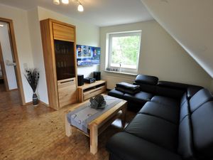 23989168-Ferienwohnung-4-Carolinensiel-300x225-2