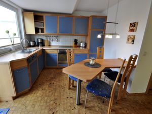 23989168-Ferienwohnung-4-Carolinensiel-300x225-5