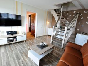 23989179-Ferienwohnung-2-Carolinensiel-300x225-1