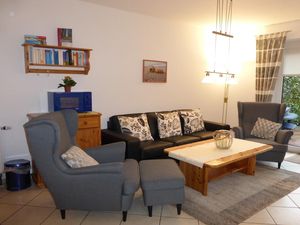 23989211-Ferienwohnung-4-Carolinensiel-300x225-0