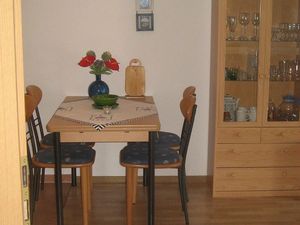 23989207-Ferienwohnung-2-Carolinensiel-300x225-5