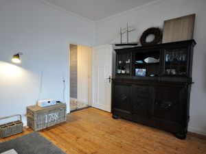 23989271-Ferienwohnung-2-Carolinensiel-300x225-3