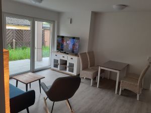 23938358-Ferienwohnung-5-Carolinensiel-300x225-3