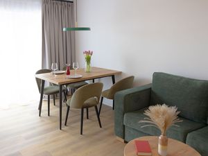 24035639-Ferienwohnung-5-Carolinensiel-300x225-3