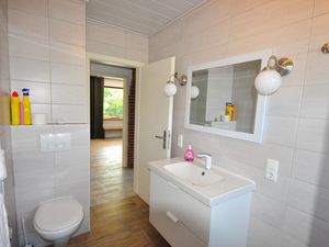 23938338-Ferienwohnung-5-Carolinensiel-300x225-3