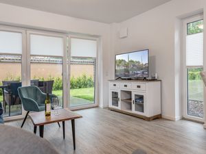 23938354-Ferienwohnung-5-Carolinensiel-300x225-1