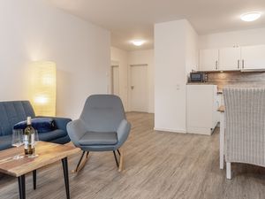 23938352-Ferienwohnung-5-Carolinensiel-300x225-2