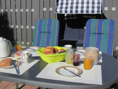 Ferienwohnung für 4 Personen (57 m²) in Carolinensiel 2/10