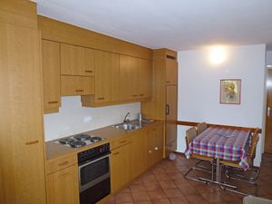 23840265-Ferienwohnung-3-Carona-300x225-2