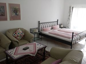 23082747-Ferienwohnung-2-Carvoeiro-300x225-4