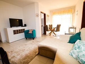 22772407-Ferienwohnung-4-Carvoeiro-300x225-5