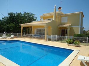 22451889-Ferienwohnung-3-Carvoeiro-300x225-1