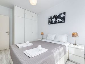 23993024-Ferienwohnung-4-Carvoeiro-300x225-5