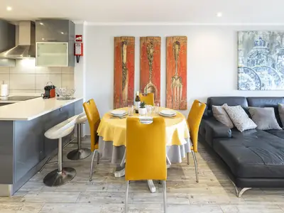 DiningRoom