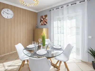 DiningRoom