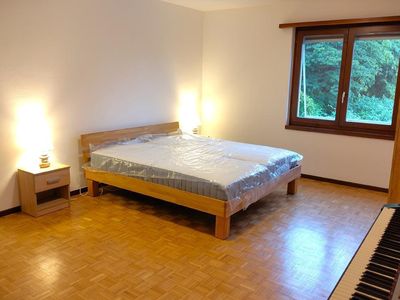 Schlafzimmer 2 – 26 m2 – mit C.Grant 88-Tasten-E-Piano