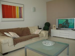 22808017-Ferienwohnung-4-Cassis-300x225-2