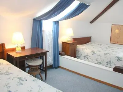 Zweibettschlafzimmer in der mansarde