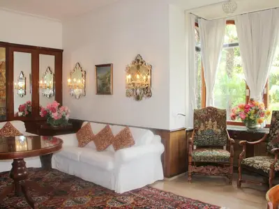 Wohnzimmer mit Erker