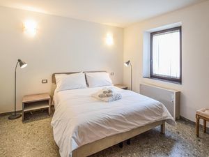 24005453-Ferienwohnung-5-Castel Focognano-300x225-5