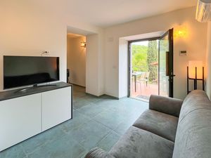 24005445-Ferienwohnung-4-Castel Focognano-300x225-2